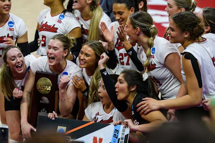 17_VB vs Arkansas Regional Final 1209